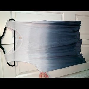 Ombré blue side slit shirt.